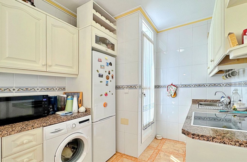 Resale - Apartment - Orihuela Costa - La Zenia