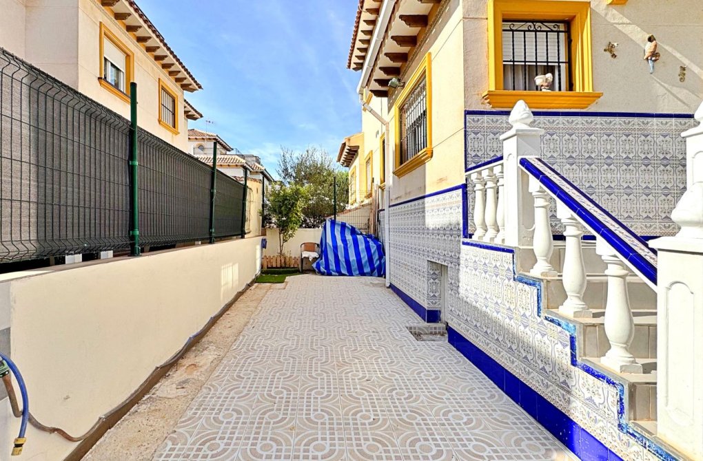 Resale - Townhouse - Orihuela Costa - La Campana