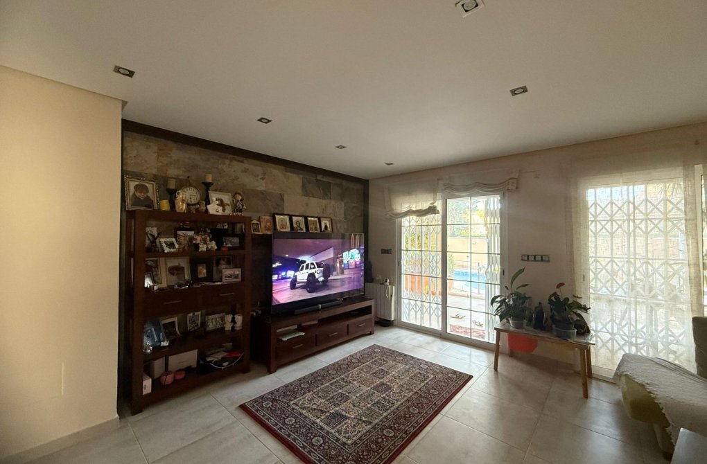 Resale - house - Orihuela Costa - Altos de Campoamor