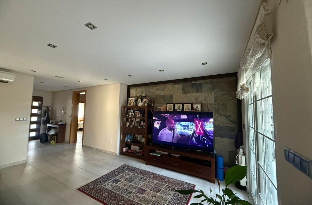 Resale - house - Orihuela Costa - Altos de Campoamor