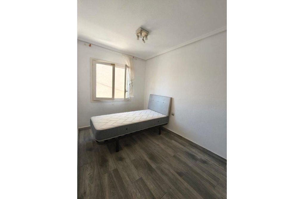 Resale - Triplex - Torrevieja - Punta prima