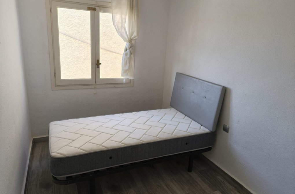 Resale - Triplex - Torrevieja - Punta prima