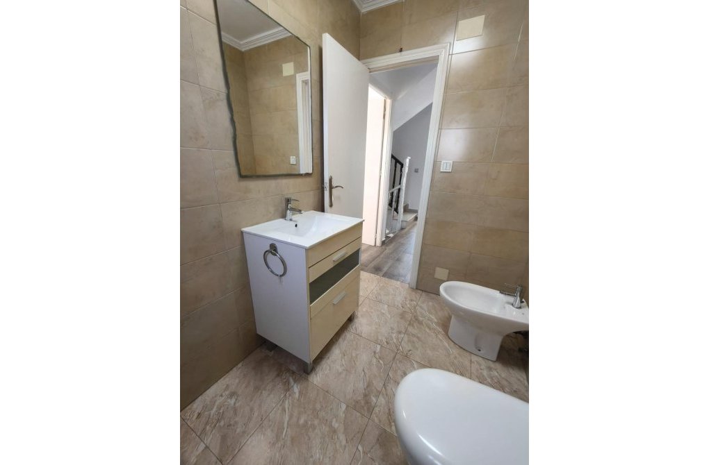 Resale - Triplex - Torrevieja - Punta prima