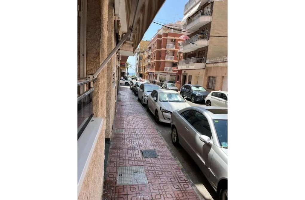 Resale - Apartment - Torrevieja - Estacion de autobuses