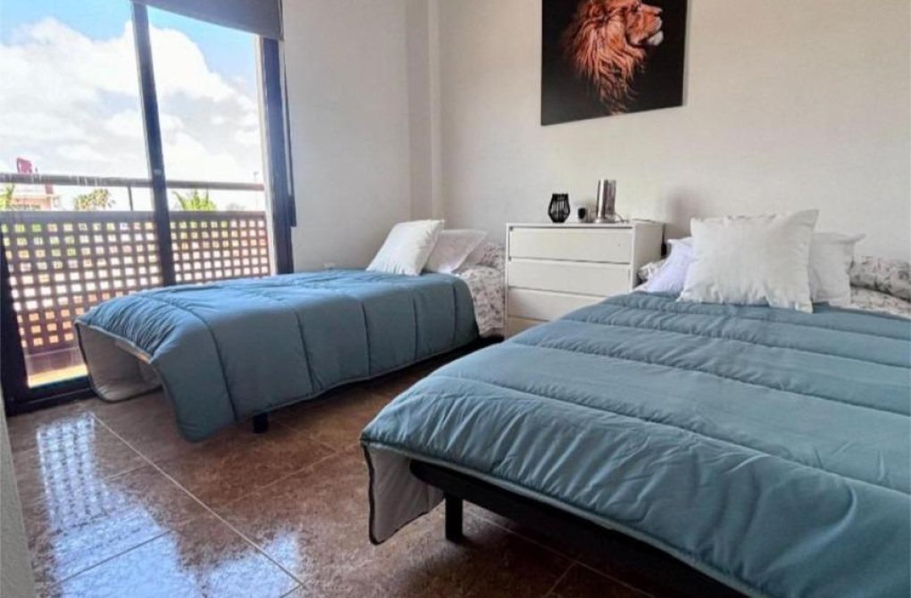 Resale - Apartment - Orihuela Costa - Campoamor
