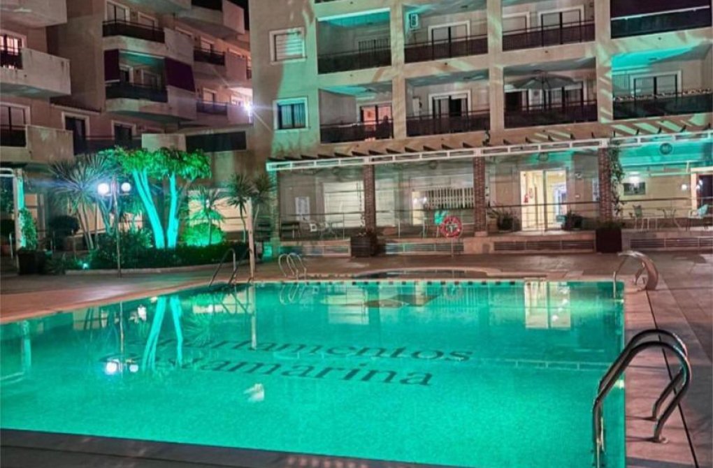 Resale - Apartment - Orihuela Costa - Campoamor