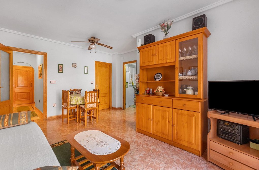 Resale - Apartment - Torrevieja - Estacion de autobuses