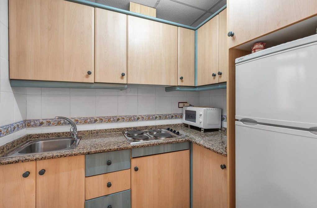 Resale - Apartment - Torrevieja - Estacion de autobuses