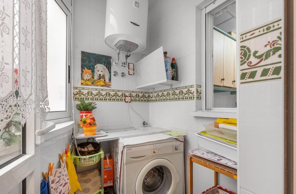 Resale - Apartment - Torrevieja - Estacion de autobuses