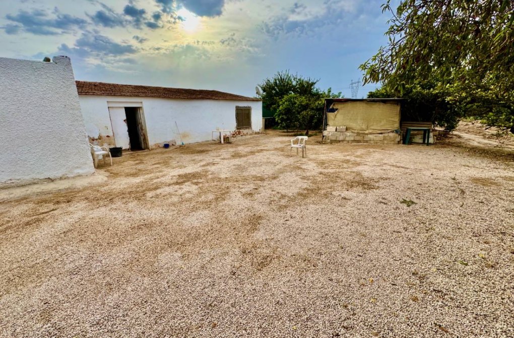 Resale - Finca / Country Property - Rojales - Cuidad Quesada
