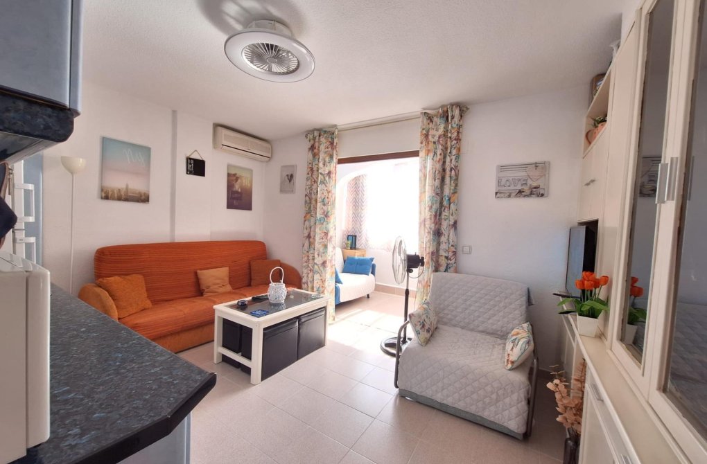 Resale - Apartment - Torrevieja - Nueva Torrevieja