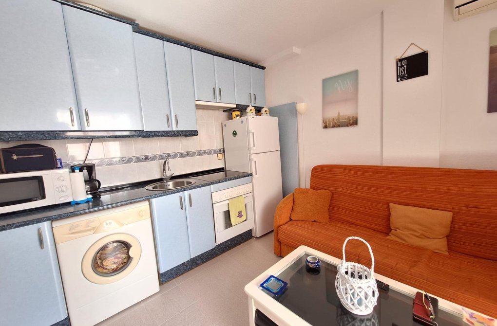 Resale - Apartment - Torrevieja - Nueva Torrevieja