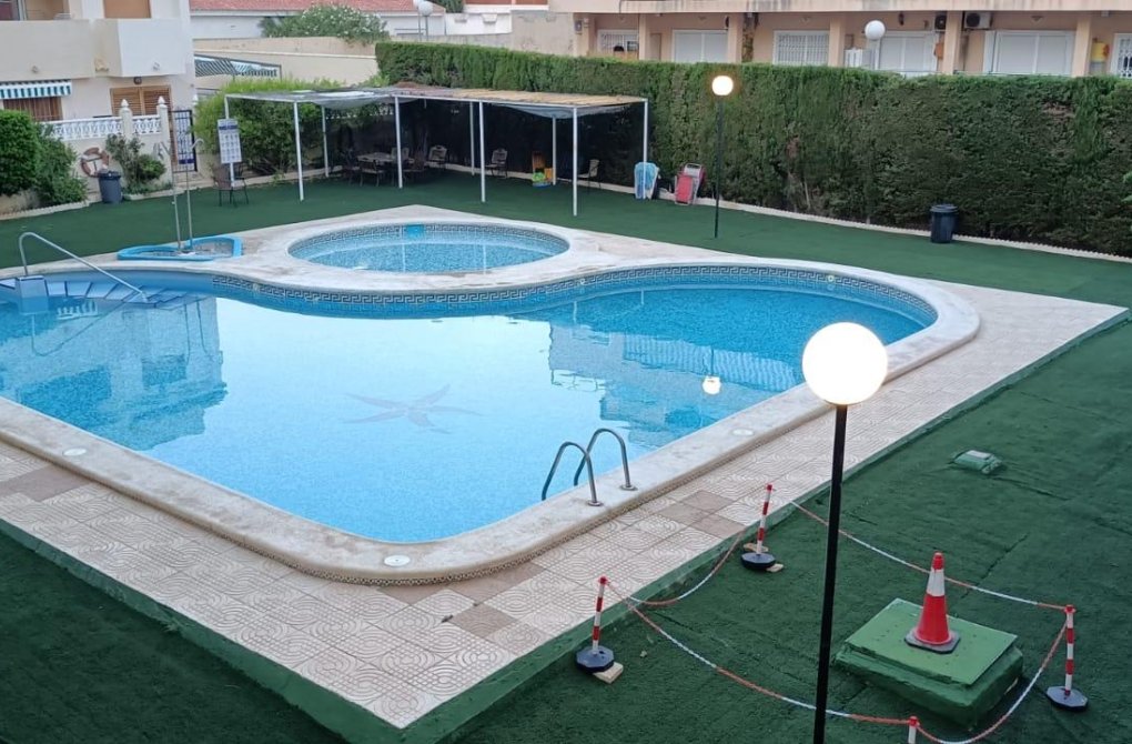 Resale - Apartment - Torrevieja - Nueva Torrevieja