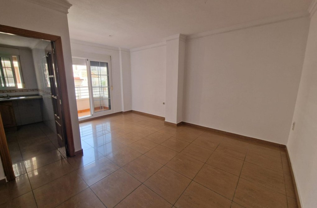Resale - Apartment - Torrevieja - Estacion de autobuses