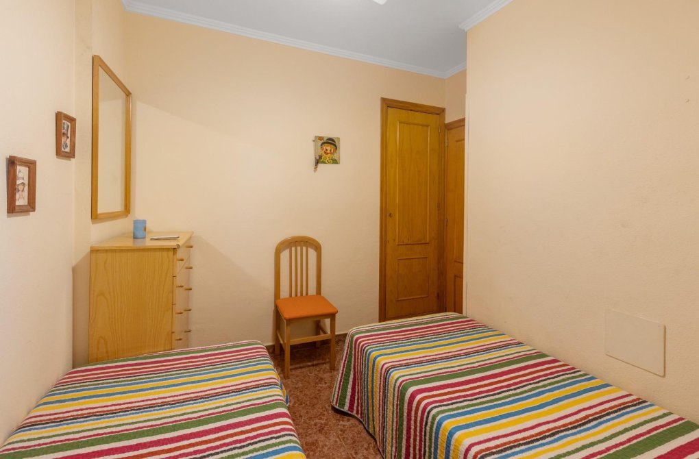 Resale - Apartment - Torrevieja - Centro