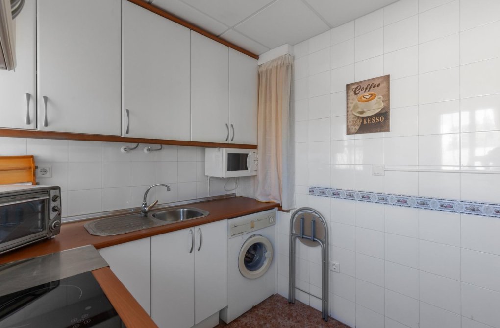Resale - Apartment - Torrevieja - Centro