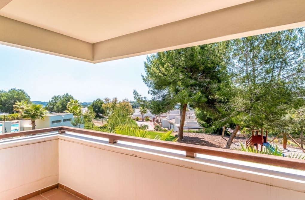 Resale - Apartment - Orihuela Costa - Las Colinas Golf