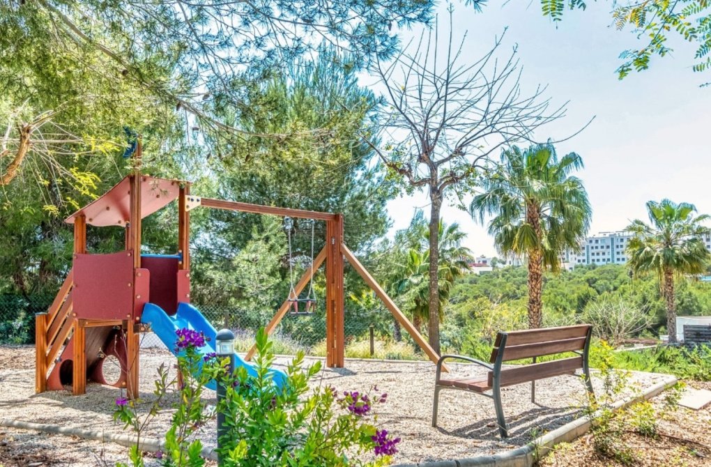 Resale - Apartment - Orihuela Costa - Las Colinas Golf