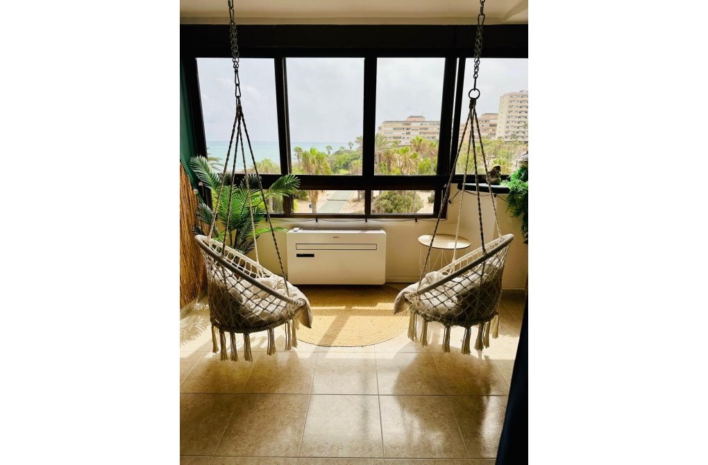 Resale - Apartment - Torrevieja - Cabo cervera