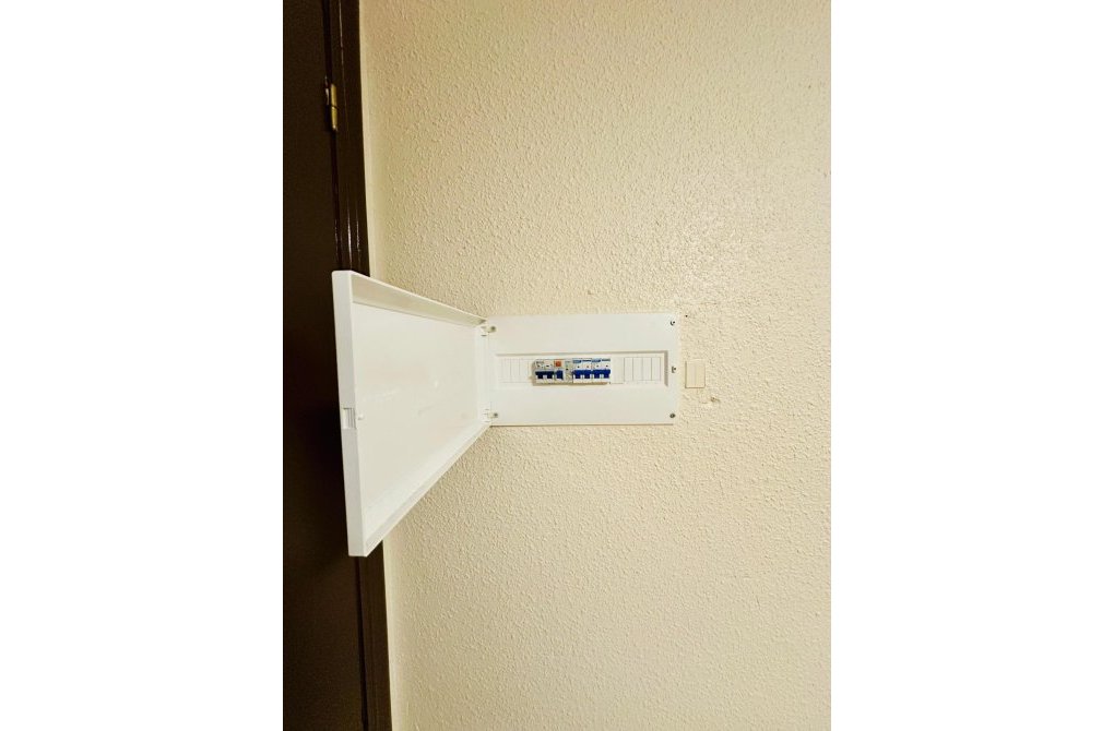 Resale - Apartment - Torrevieja - Cabo cervera