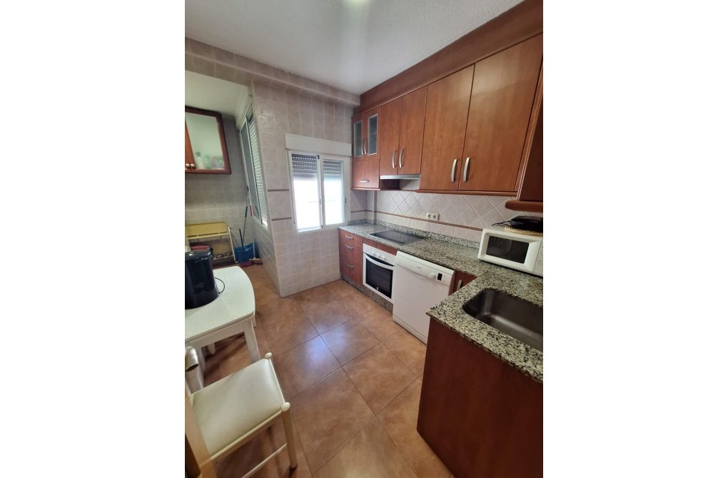 Resale - Apartment - Torrevieja - Playa del cura