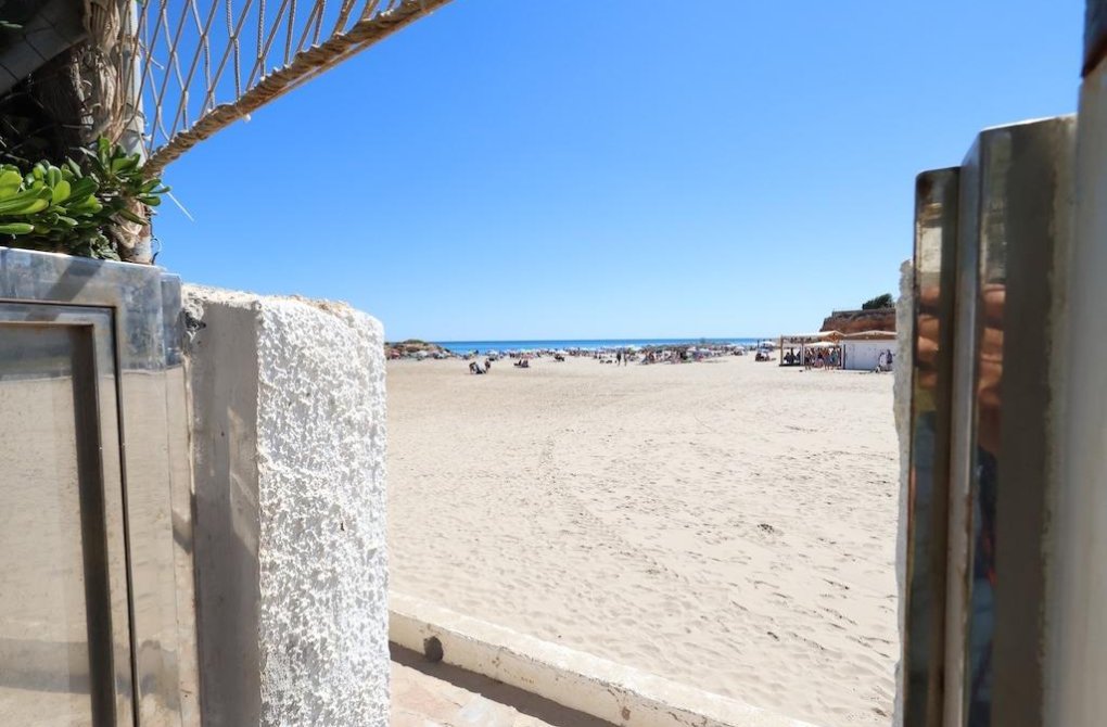 Rynek wtórny - Szalet - Cabo Roig - Cala Capitan