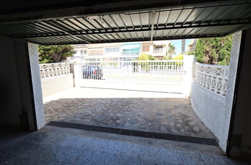 Rynek wtórny - Szalet - Cabo Roig - Cala Capitan