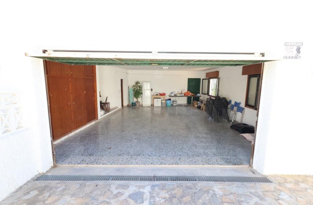 Rynek wtórny - Szalet - Cabo Roig - Cala Capitan