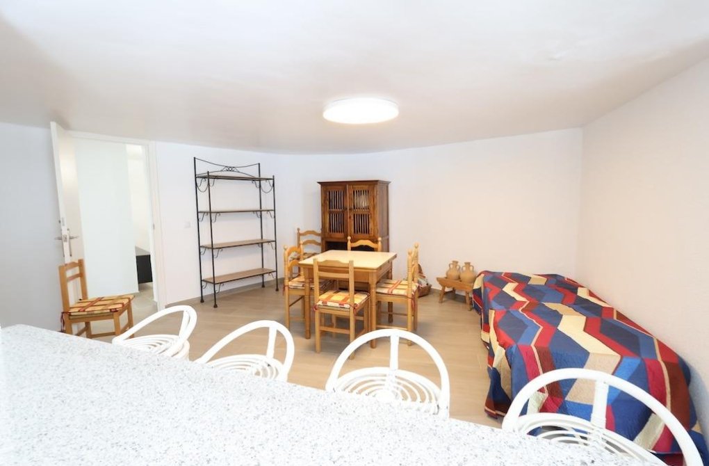 Rynek wtórny - Szalet - Cabo Roig - Cala Capitan