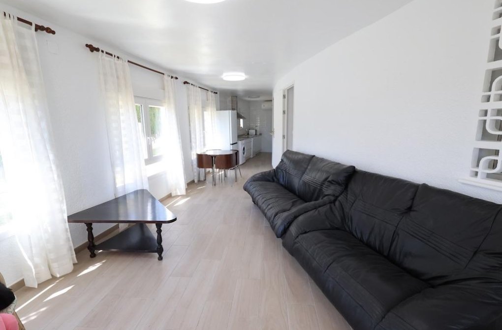 Rynek wtórny - Szalet - Cabo Roig - Cala Capitan