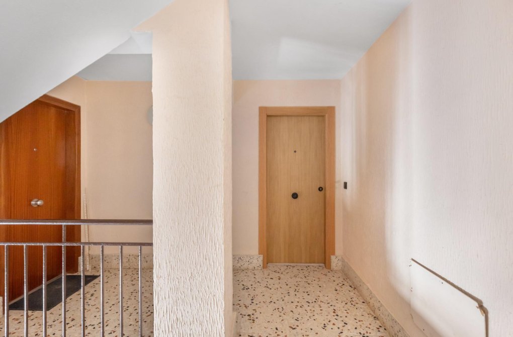 Resale - Apartment - Torrevieja - La Mata pueblo