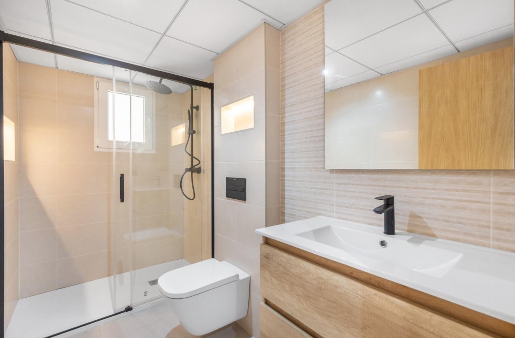 Resale - Apartment - Torrevieja - La Mata pueblo