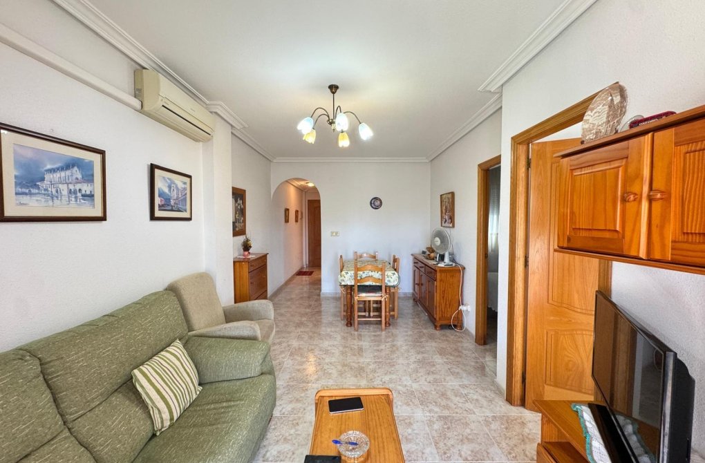 Resale - Apartment - Torrevieja - Estacion de autobuses