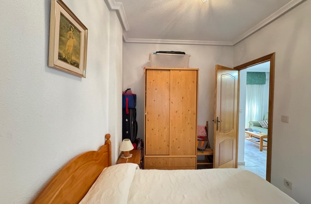 Resale - Apartment - Torrevieja - Estacion de autobuses