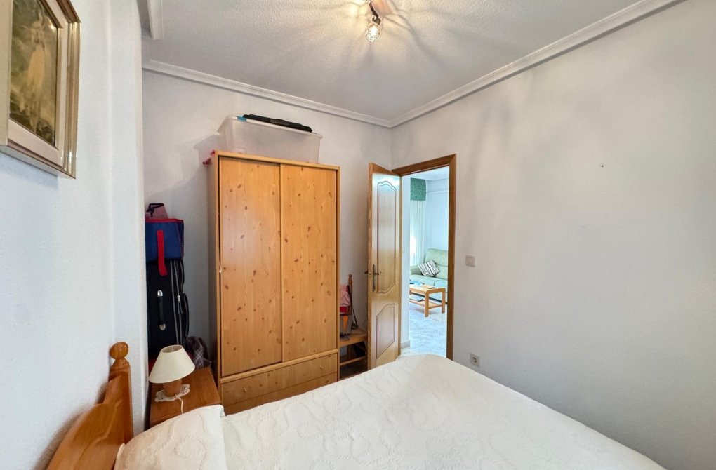 Resale - Apartment - Torrevieja - Estacion de autobuses