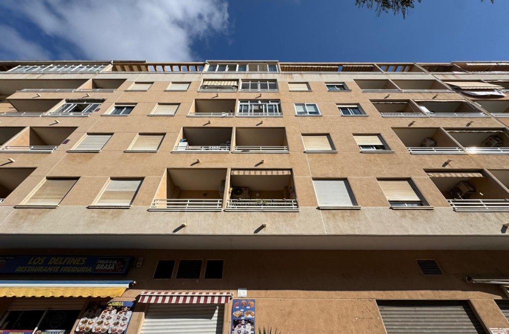Resale - Apartment - Torrevieja - Estacion de autobuses