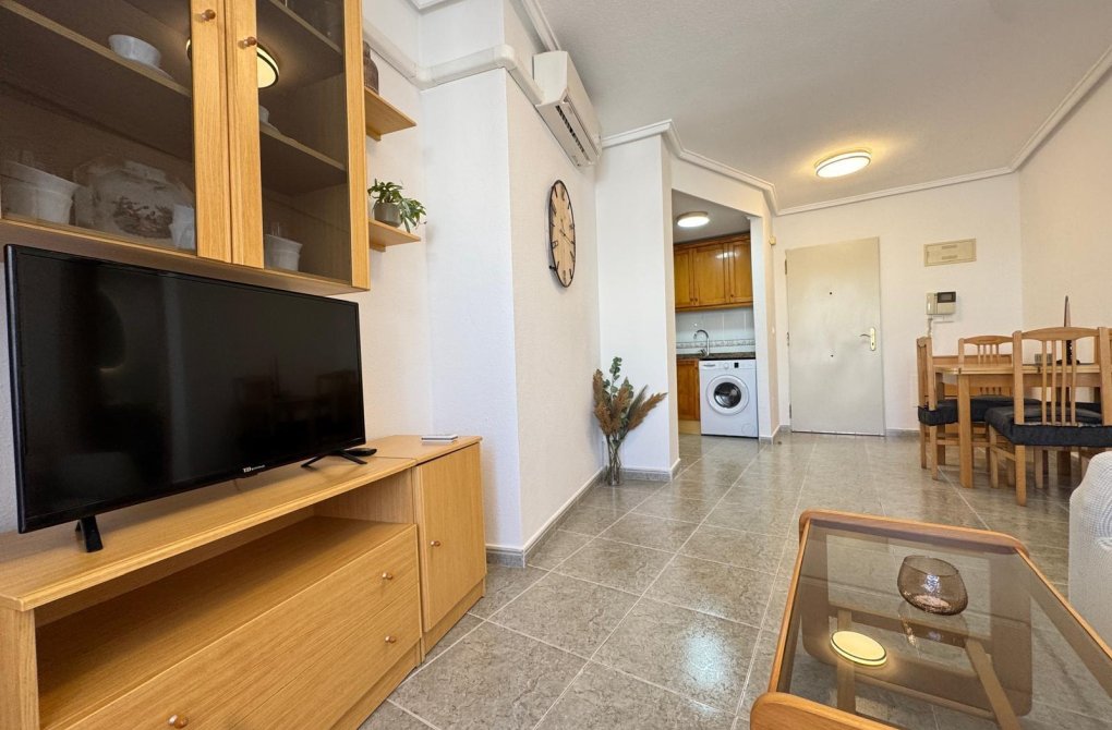 Resale - Apartment - Torrevieja - Playa de los locos