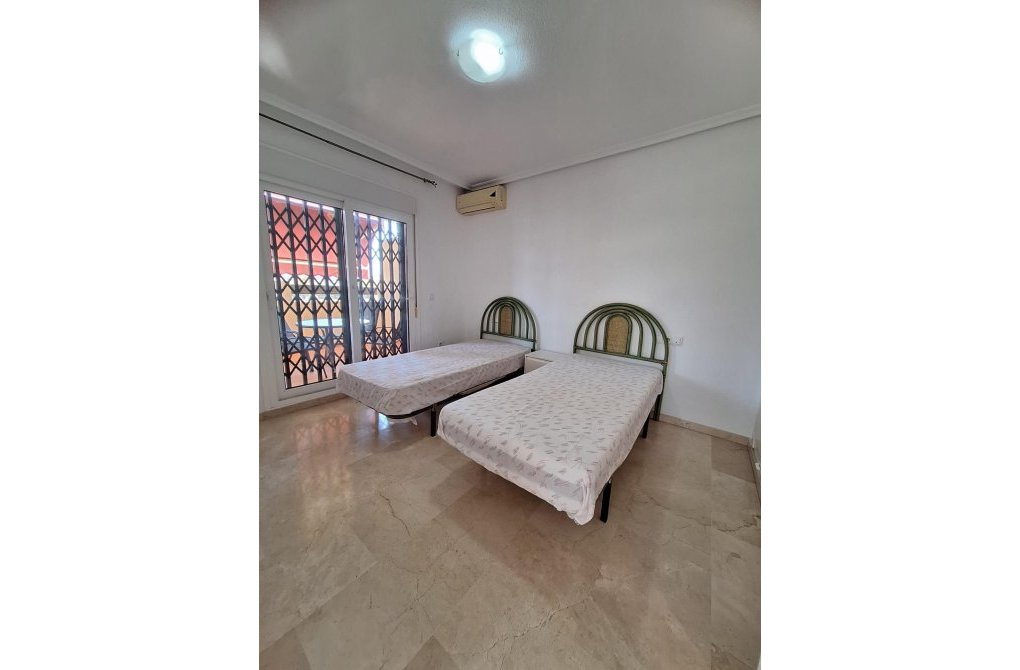 Resale - Apartment - Orihuela Costa - Playa Flamenca