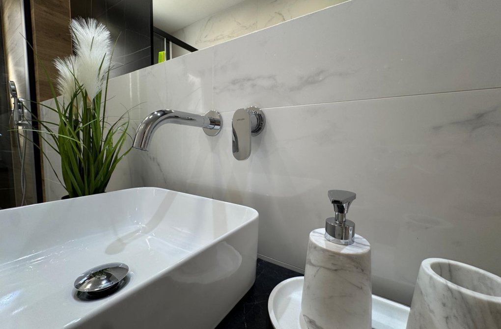 Resale - Apartment - Torrevieja - Playa del cura