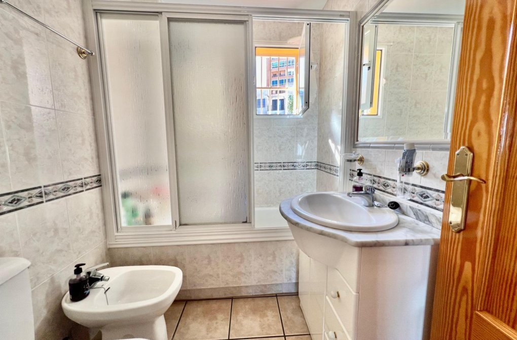 Rynek wtórny - Pół - Torrevieja - Cabo cervera