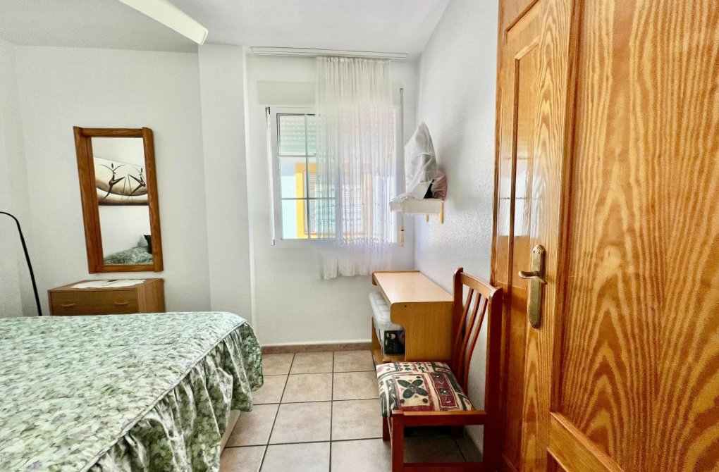 Rynek wtórny - Pół - Torrevieja - Cabo cervera