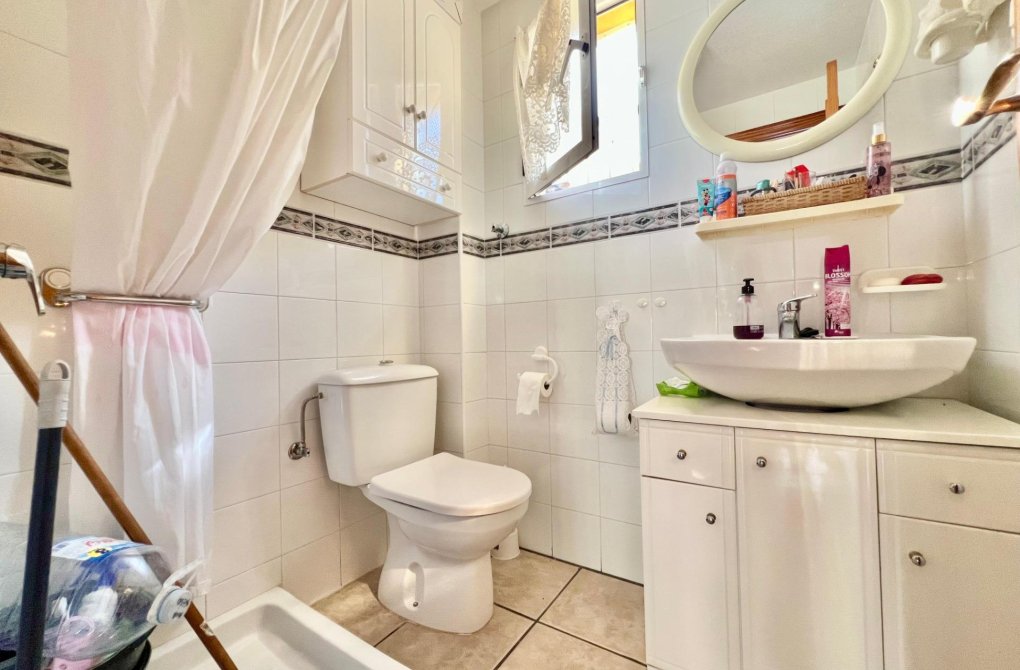 Rynek wtórny - Pół - Torrevieja - Cabo cervera