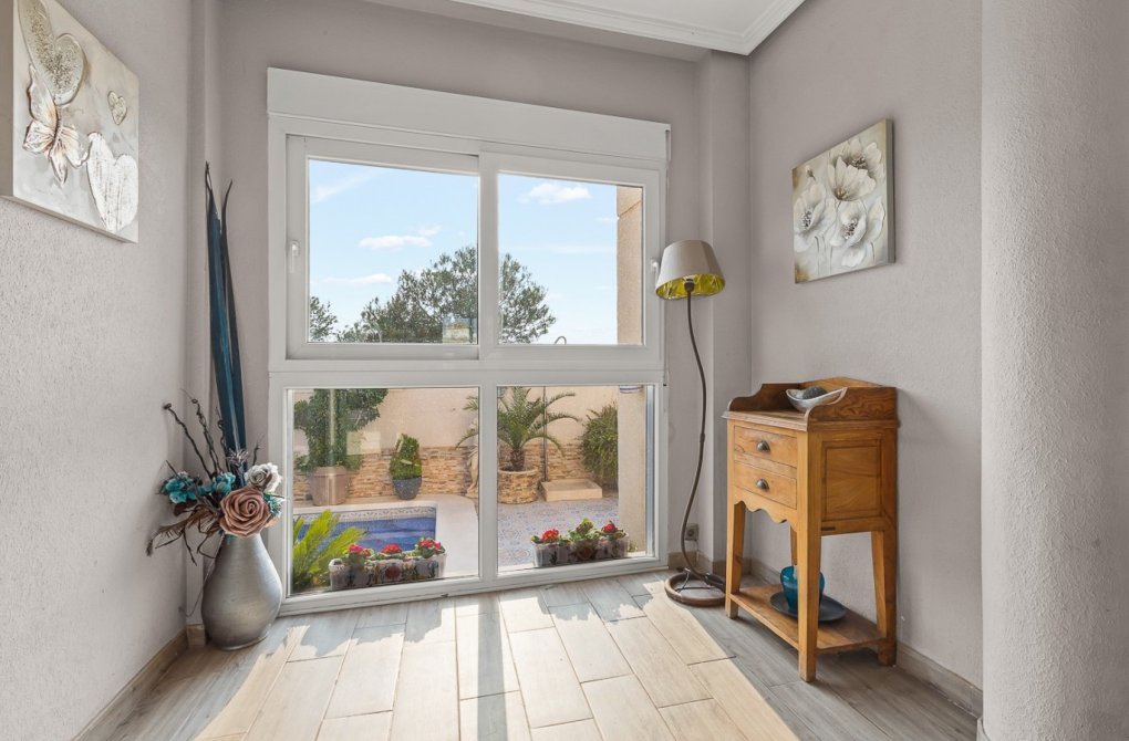 Resale - Villa - Orihuela Costa - Playa Flamenca