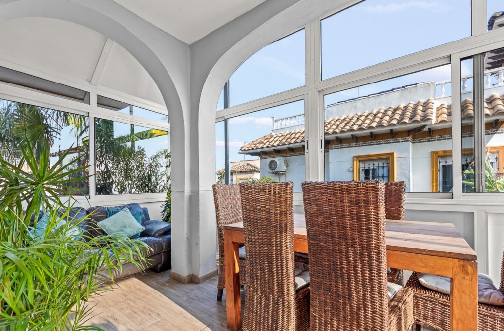 Resale - Villa - Orihuela Costa - Playa Flamenca