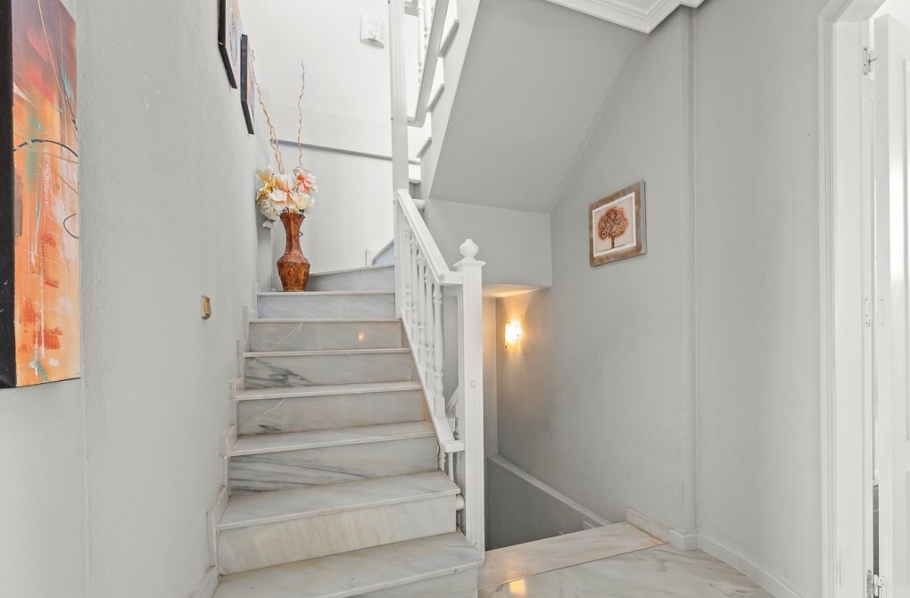 Resale - Villa - Orihuela Costa - Playa Flamenca