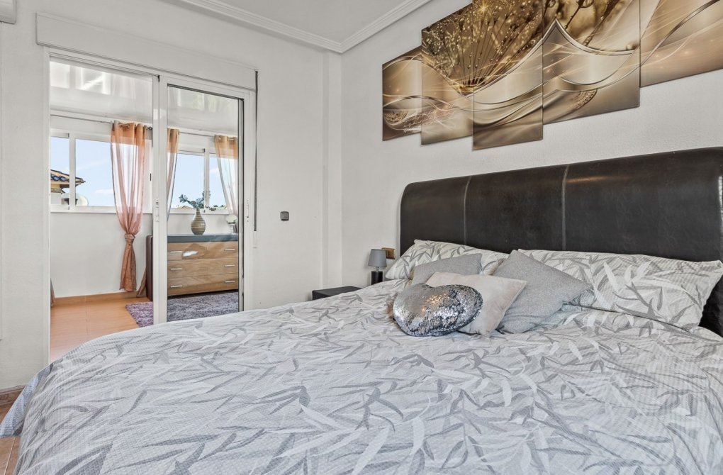 Resale - Villa - Orihuela Costa - Playa Flamenca