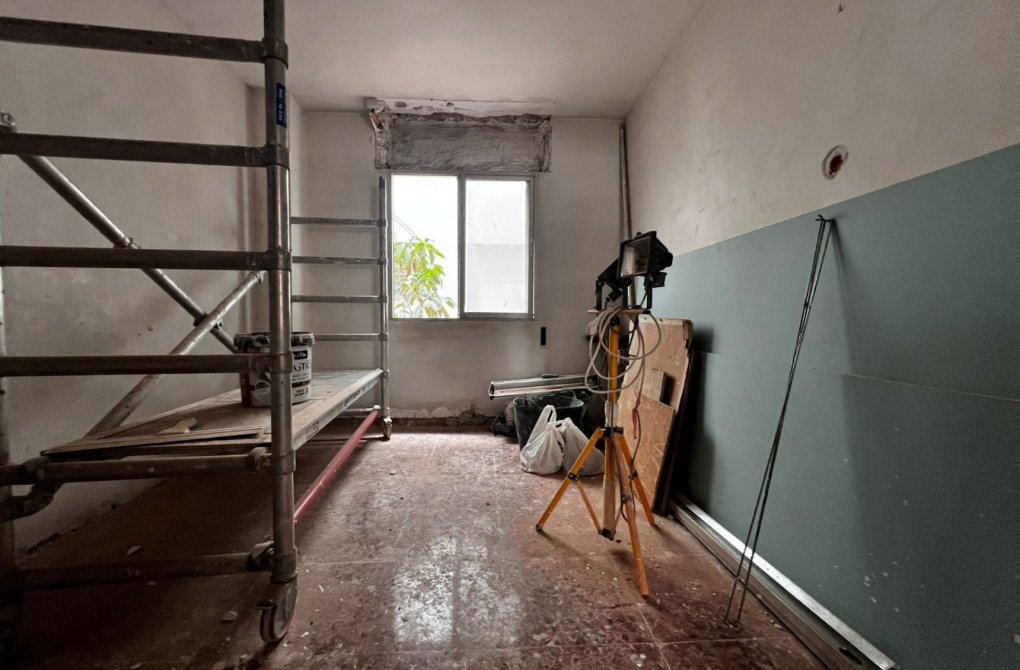 Resale - Apartment - Alicante - Benalua