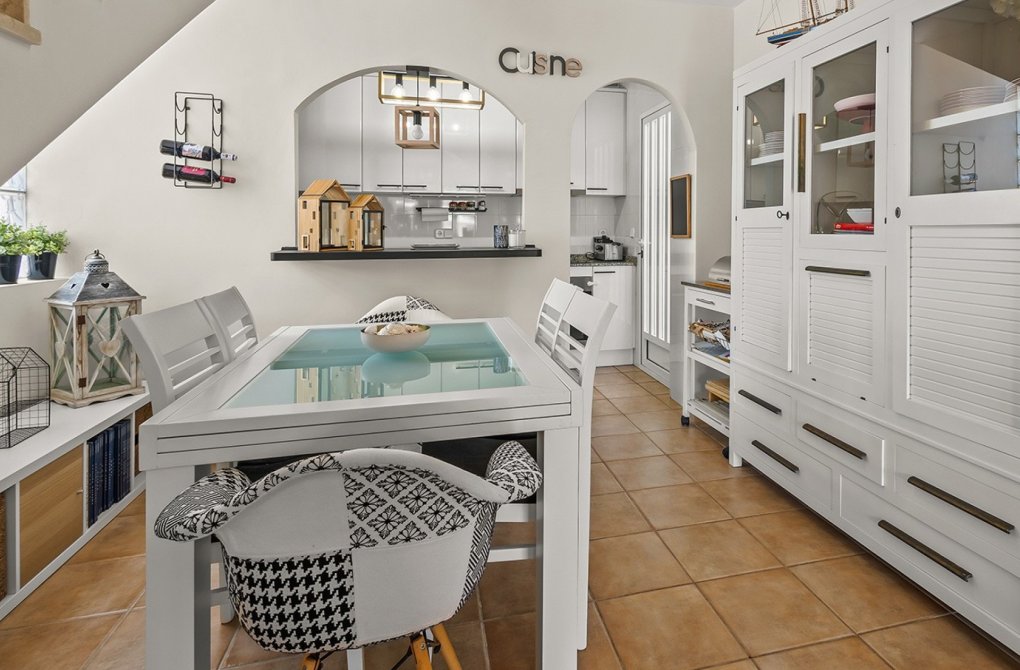 Resale - Villa / Semi-detached - Torre de la Horadada - Pueblo Latino