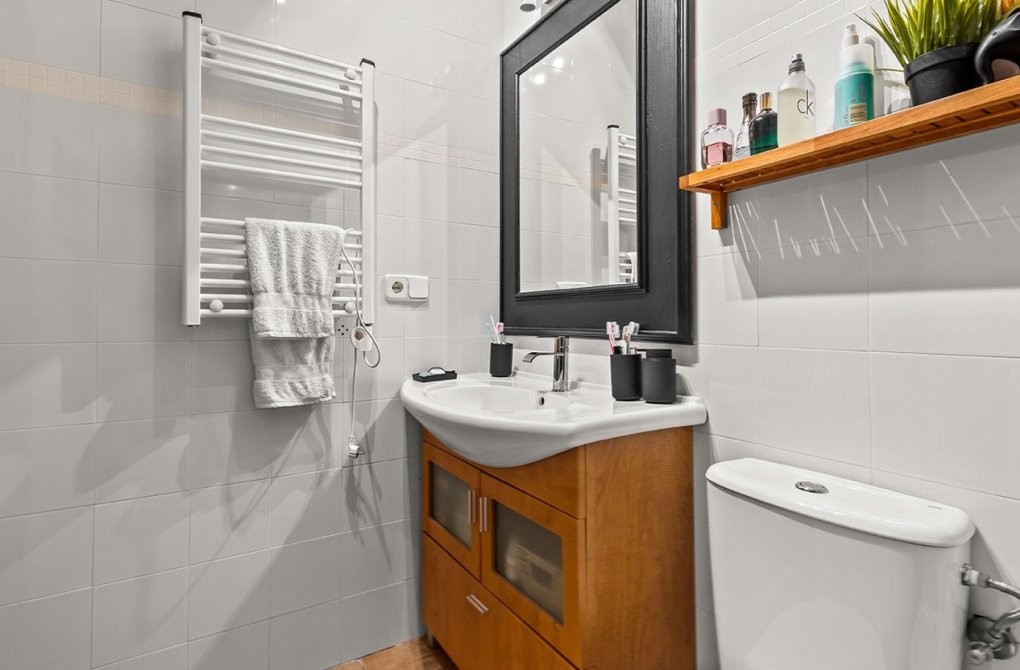 Resale - Villa / Semi-detached - Torre de la Horadada - Pueblo Latino