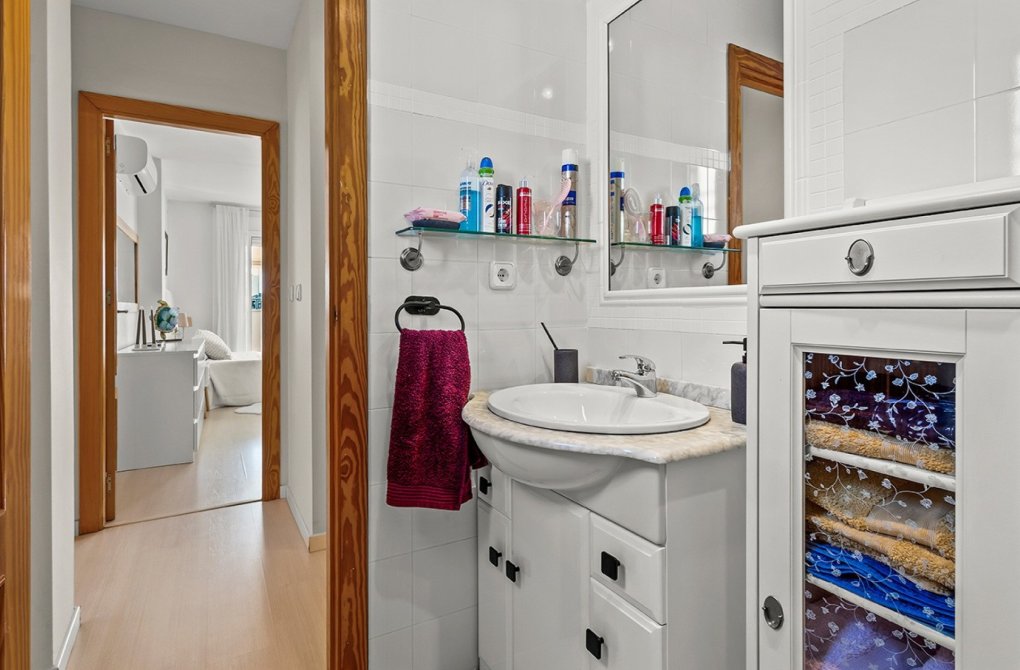 Resale - Villa / Semi-detached - Torre de la Horadada - Pueblo Latino